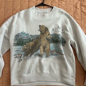 Abercrombie & Fitch Cream Alaska Bear Graphic Crewneck Sweatshirt